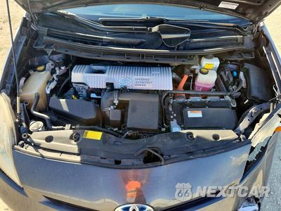 Zdjęcie 11 z 12 samochodu: 2013 TOYOTA PRIUS THREE VIN:JTDKN3DU4D1629849 - miniatura