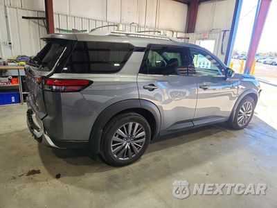 Trzecie zdjęcie samochodu z tyłu: 2024 NISSAN PATHFINDER SL VIN:5N1DR3CD8RC259348 - miniatura