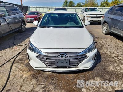 Piąte zdjęcie samochodu w środku: 2019 HYUNDAI ELANTRA SEL VIN:5NPD84LF3KH407351 - miniatura
