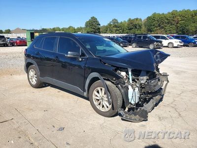 Czwarte zdjęcie samochodu z boku: 2022 TOYOTA COROLLA CROSS LE VIN:7MUCAABG8NV019769 - miniatura