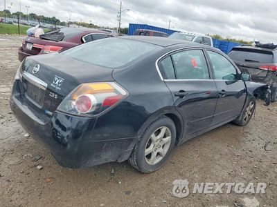 Trzecie zdjęcie samochodu z tyłu: 2011 NISSAN ALTIMA VIN:1N4AL2APXBC101573 - miniatura