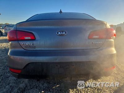 Zdjęcie 6 z 12 samochodu: 2015 KIA FORTE EX VIN:KNAFX6A87F5350618 - miniatura
