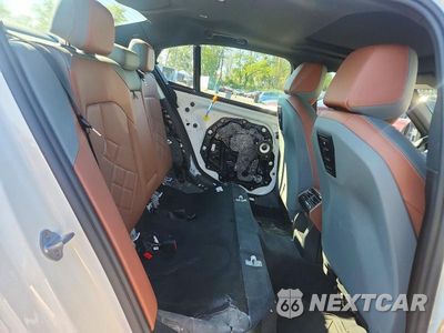Zdjęcie 10 z 13 samochodu: 2025 BMW 530 XI VIN:WBA53FJ04SCU22074 - miniatura