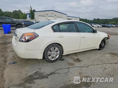 Trzecie zdjęcie samochodu z tyłu: 2012 NISSAN ALTIMA 2.5 VIN:1N4AL2AP9CN515899 - miniatura