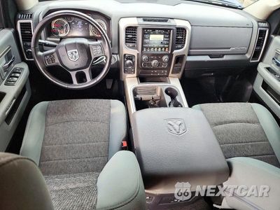Zdjęcie 8 z 12 samochodu: 2017 RAM 1500 SLT VIN:3C6RR7LT0HG642695 - miniatura