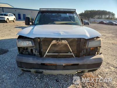 Piąte zdjęcie samochodu w środku: 2004 CHEVROLET SILVERADO K1500 VIN:1GCEK19T34E120502 - miniatura