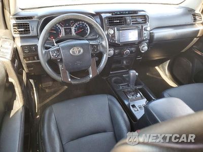 Zdjęcie 8 z 12 samochodu: 2014 TOYOTA 4RUNNER TRAIL PREMIUM VIN:JTEBU5JR2E5189523 - miniatura