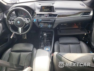 Zdjęcie 8 z 13 samochodu: 2016 BMW X1 XDRIVE28I VIN:WBXHT3C39G5E54252 - miniatura