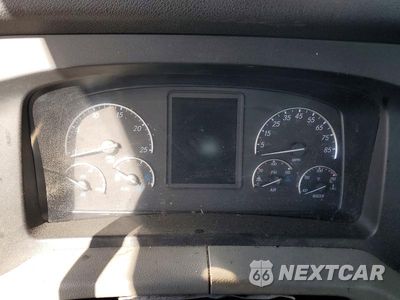 Zdjęcie 9 z 13 samochodu: 2018 FREIGHTLINER CASCADIA 126 SEMI TRUCK VIN:3AKJHLDV7JSJX5301 - miniatura