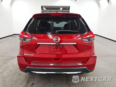 Zdjęcie 6 z 13 samochodu: 2017 NISSAN ROGUE S VIN:5N1AT2MT4HC775919 - miniatura