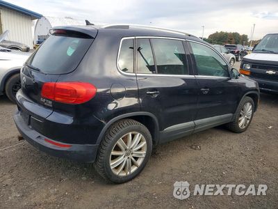 Trzecie zdjęcie samochodu z tyłu: 2013 VOLKSWAGEN TIGUAN S VIN:WVGBV3AX5DW562482 - miniatura