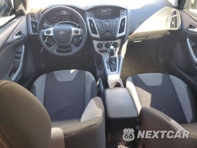 Zdjęcie 8 z 12 samochodu: 2012 FORD FOCUS SE VIN:1FAHP3F23CL303419 - miniatura