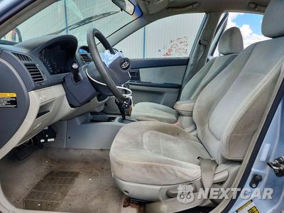 Zdjęcie 7 z 13 samochodu: 2006 KIA SPECTRA EX VIN:KNAFE121065336716 - miniatura