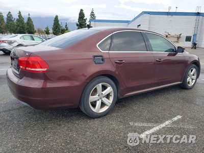 Trzecie zdjęcie samochodu z tyłu: 2013 VOLKSWAGEN PASSAT SE VIN:1VWBP7A38DC125139 - miniatura