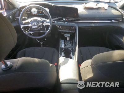 Zdjęcie 8 z 13 samochodu: 2025 HYUNDAI ELANTRA SEL VIN:KMHLS4DGXSU972220 - miniatura