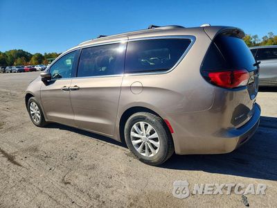 Drugie zdjęcie samochodu z przodu: 2017 CHRYSLER PACIFICA TOURING VIN:2C4RC1DGXHR811981 - miniatura
