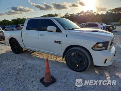 Czwarte zdjęcie samochodu z boku: 2018 RAM 1500 SPORT VIN:1C6RR6MT1JS106099 - miniatura