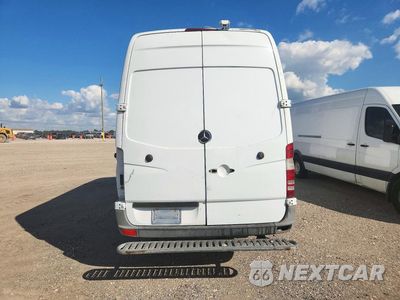 Zdjęcie 6 z 12 samochodu: 2015 MERCEDES-BENZ SPRINTER 2500 DELIVERY VAN VIN:WD3PE8DB7FP135366 - miniatura