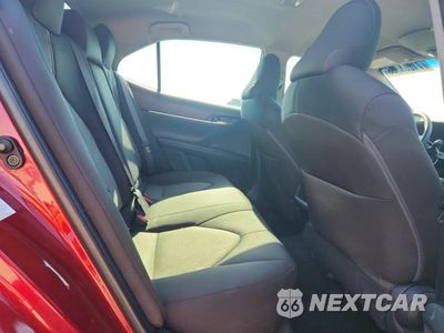 Zdjęcie 10 z 12 samochodu: 2018 TOYOTA CAMRY LE VIN:4T1B11HK0JU654844 - miniatura