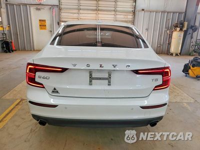 Zdjęcie 6 z 12 samochodu: 2020 VOLVO S60 T5 MOMENTUM VIN:7JR102FK3LG045679 - miniatura