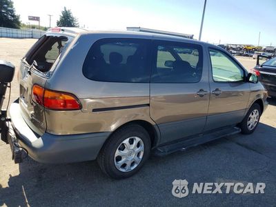 Trzecie zdjęcie samochodu z tyłu: 1999 TOYOTA SIENNA CE VIN:4T3ZF19C8XU137816 - miniatura