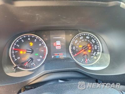 Zdjęcie 9 z 14 samochodu: 2020 TOYOTA RAV4 XLE VIN:2T3W1RFV1LW076888 - miniatura
