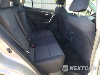 Zdjęcie 11 z 13 samochodu: 2020 TOYOTA RAV4 XLE VIN:JTMP1RFV8LJ027996 - miniatura
