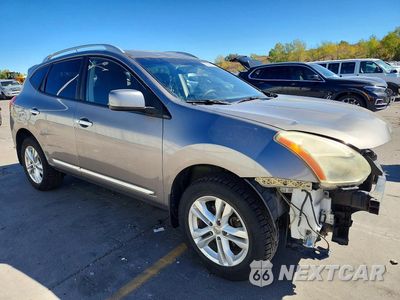 Czwarte zdjęcie samochodu z boku: 2013 NISSAN ROGUE S VIN:JN8AS5MV2DW613472 - miniatura