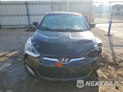 Piąte zdjęcie samochodu w środku: 2017 HYUNDAI VELOSTER VALUE EDITION VIN:KMHTC6AD0HU317348 - miniatura