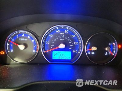 Zdjęcie 9 z 13 samochodu: 2010 HYUNDAI SANTA FE SE VIN:5NMSH4AG1AH363879 - miniatura
