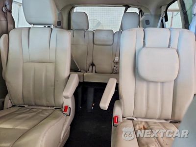 Zdjęcie 10 z 13 samochodu: 2015 CHRYSLER TOWN & COUNTRY TOURING VIN:2C4RC1BG7FR562491 - miniatura
