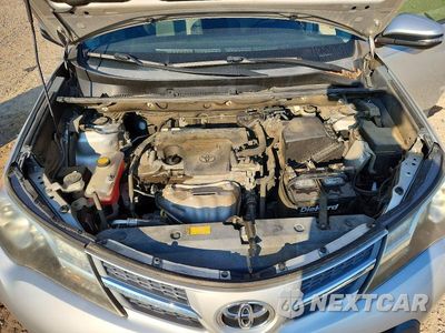 Zdjęcie 12 z 13 samochodu: 2015 TOYOTA RAV4 XLE VIN:2T3WFREV1FW185911 - miniatura