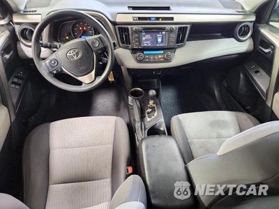 Zdjęcie 8 z 12 samochodu: 2015 TOYOTA RAV4 XLE VIN:2T3RFREV4FW230059 - miniatura