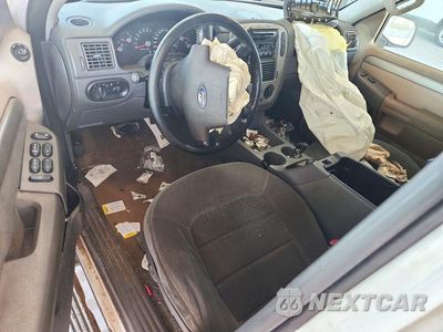 Zdjęcie 8 z 12 samochodu: 2003 FORD EXPLORER XLT VIN:1FMZU73K43UB28333 - miniatura