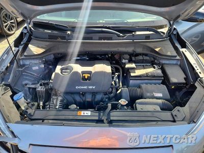 Zdjęcie 11 z 12 samochodu: 2019 HYUNDAI KONA SEL VIN:KM8K2CAA7KU349711 - miniatura