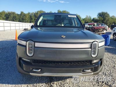 Piąte zdjęcie samochodu w środku: 2023 RIVIAN R1S ADVENTURE VIN:7PDSGABA7PN010286 - miniatura