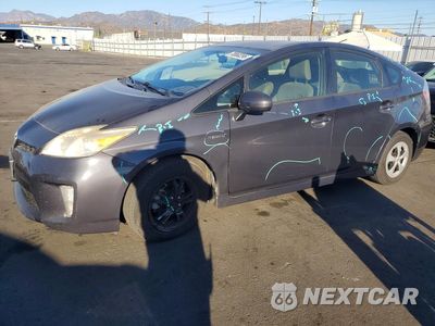 2013 TOYOTA PRIUS THREE JTDKN3DUXD5613275 - główne zdjęcie licytacji z USA - miniatura