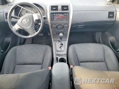 Zdjęcie 8 z 12 samochodu: 2009 TOYOTA COROLLA S VIN:2T1BU40E39C127991 - miniatura