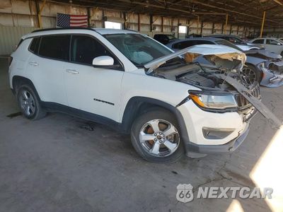 Czwarte zdjęcie samochodu z boku: 2018 JEEP COMPASS LATITUDE VIN:3C4NJCBB7JT489245 - miniatura