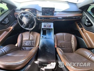 Zdjęcie 8 z 14 samochodu: 2020 LINCOLN AVIATOR RESERVE VIN:5LM5J7XC4LGL11009 - miniatura