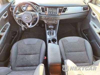 Zdjęcie 8 z 12 samochodu: 2018 KIA NIRO LX VIN:KNDCB3LC2J5203202 - miniatura