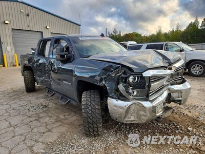 Czwarte zdjęcie samochodu z boku: 2017 CHEVROLET SILVERADO K2500 HEAVY DUTY VIN:1GC2KUEGXHZ188386 - miniatura