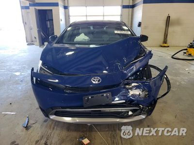 Piąte zdjęcie samochodu w środku: 2026 TOYOTA PRIUS XLE VIN:JTDACAAU7T3071508 - miniatura
