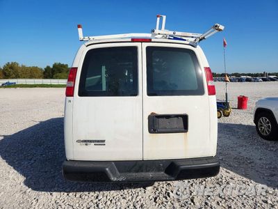 Zdjęcie 6 z 13 samochodu: 2016 CHEVROLET EXPRESS G2500 VIN:1GCWGAFF9G1331364 - miniatura