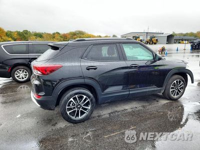 Trzecie zdjęcie samochodu z tyłu: 2026 CHEVROLET TRAILBLAZER LT VIN:KL79MRSL1TB217666 - miniatura