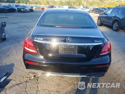 Zdjęcie 6 z 13 samochodu: 2017 MERCEDES-BENZ E 300 4MATIC VIN:WDDZF4KB8HA254854 - miniatura