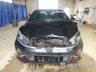 Piąte zdjęcie samochodu w środku: 2023 KIA FORTE GT LINE VIN:3KPF54ADXPE655479 - miniatura