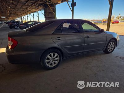 Trzecie zdjęcie samochodu z tyłu: 2004 TOYOTA CAMRY XLE VIN:4T1BE30K94U938599 - miniatura