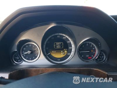 Zdjęcie 9 z 13 samochodu: 2012 MERCEDES-BENZ E 350 VIN:WDDHF5KB7CA607823 - miniatura