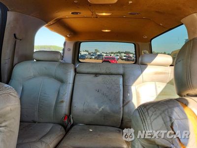 Zdjęcie 10 z 14 samochodu: 2002 CHEVROLET SUBURBAN C1500 VIN:3GNEC16Z32G344582 - miniatura